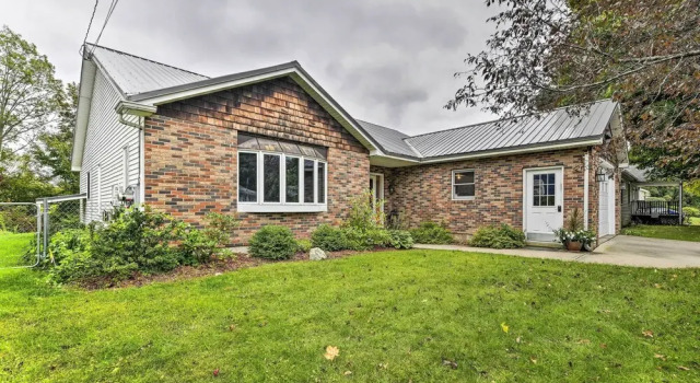 'cozy Studio Plus' in Winooski w/ Home Gym!, Забронировать Отель Winooski 