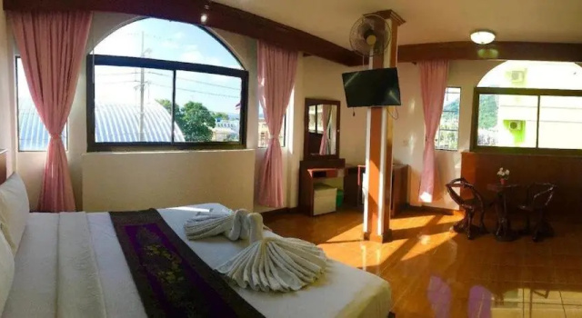 Двухместный номер Standard Centre Point Patong