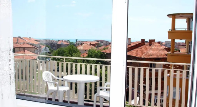 Трёхместный номер Standard с балконом Vlasta Family Hotel