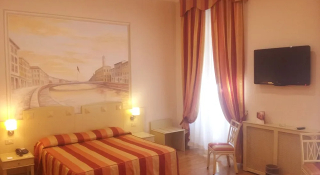 Четырёхместный номер Hotel Bologna