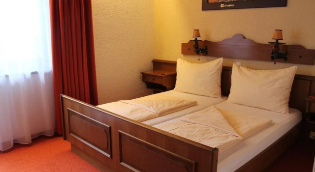 Hotel Restaurant Schwartz, Забронировать Отель Breitenau Vienna Alps