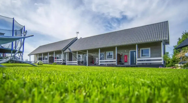 Коттедж Air-conditioned holiday homes, summer pool, Rewal