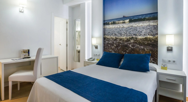 Apartamentos Avenida, Забронировать Отель Отели Коста-Бланка с бассейном, Бассейн