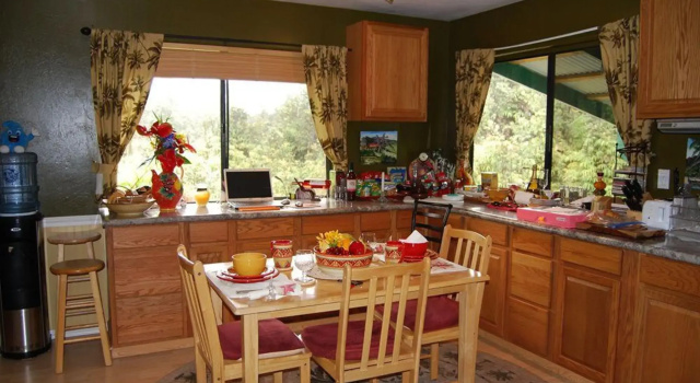 The Artist Cottage - Bed And Breakfast