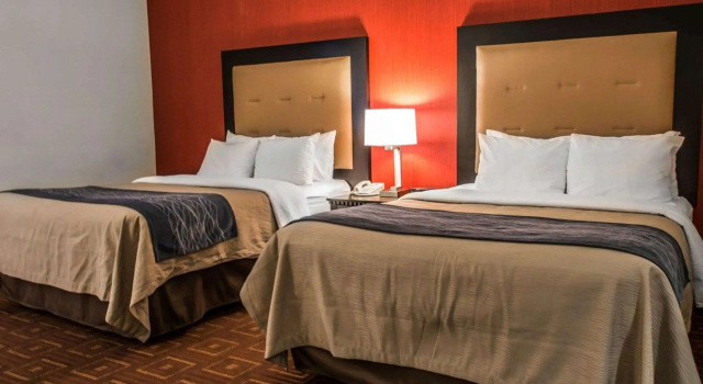Четырёхместный номер Standard Quality Inn & Suites NJ State Capital Area
