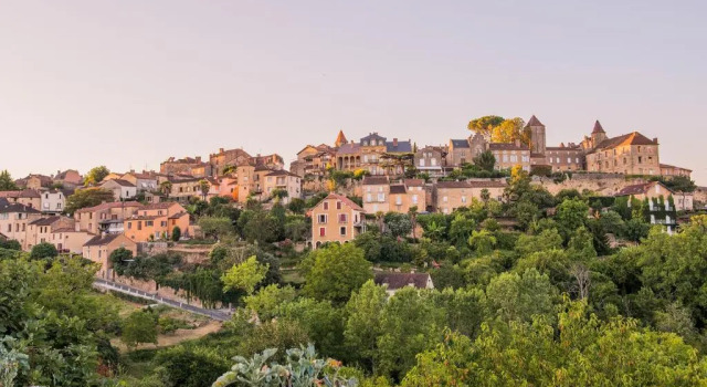 Camping RCN Le Moulin de la Pique, Забронировать Кемпинг Бельвес Black Perigord