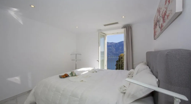 Red View Apartment, Забронировать Апартаменты/квартира Отели Locarno Ascona Losone с парковкой, Парковка
