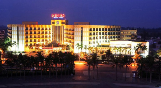 Одноместный люкс с видом на сад Excemon Beach Hotel Beihai