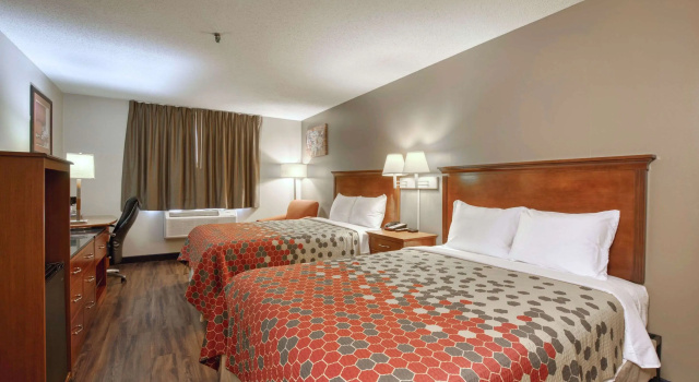 Americas Best Value Inn Lake Mills, Rezervovat Hotel Wisconsin hotely s bazénem, Bazén
