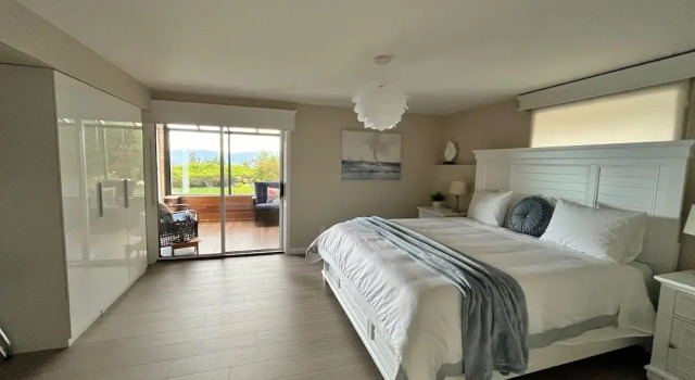 Lake and the City Bed and Breakfast, Забронировать Отель «постель и завтрак» Уэст-Келоуна Okanagan Valley