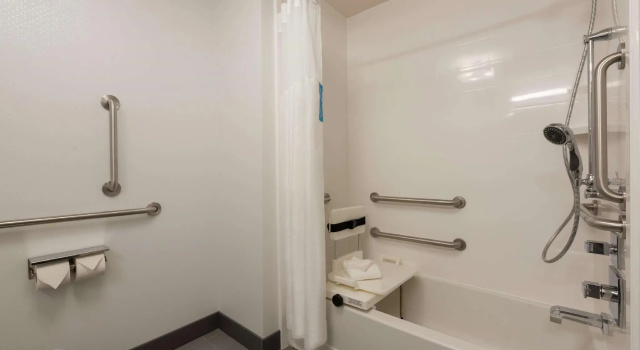 Четырёхместная студия Hampton Inn & Suites Xenia Dayton