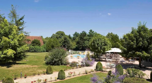 Трёхместный номер Standard ibis Styles Tours Sud