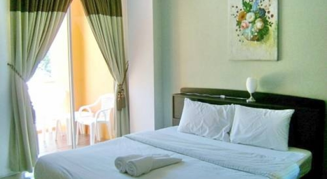 Baan Tonnam Guesthouse, Забронировать Отель Карон Бич Пхукет