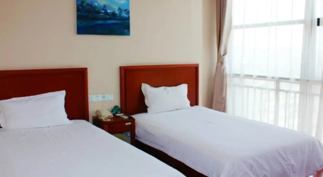 Семейный номер Standard GreenTree Inn Xuzhou High Speed Railway Station Express Hotel