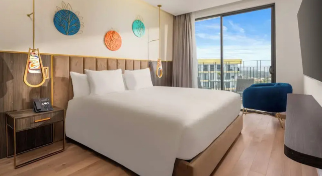Люкс с 2 комнатами с видом на океан Wyndham Hoi An Royal Beachfront Resort & Villas