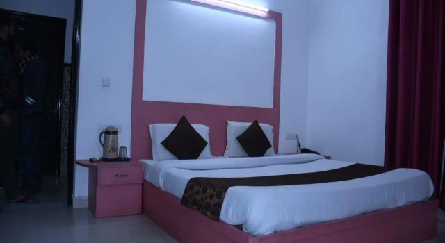 Hotel Vivek inn Katra, Забронировать Отель Отели Джамму и Кашмира 5 звезд, 5*