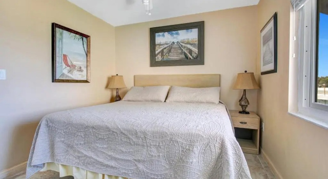 Five Palms Suite 204 - Daily - Weekly - Monthly, Забронировать Отель Отели Клируотер-Бич с парковкой, Парковка