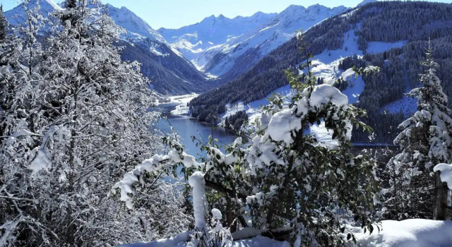 Pension Zillertal, Забронировать Отель Отели Тироля с парковкой, Парковка