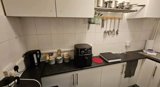 Tropical Hideaway Studio Apartment, Забронировать Апартаменты/квартира Кардифф Гламорган