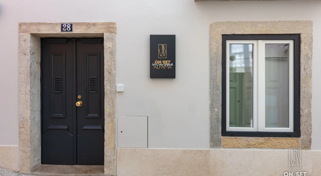 ON/SET Alfama - Lisbon Cinema Apartments, Забронировать Апартаменты/квартира Отели Эстремадура с парковкой, Парковка