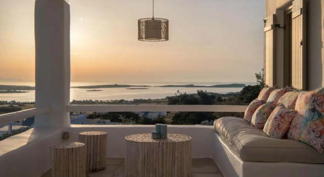 Вилла Luxury Paros Villa Villa Calypso Beautiful Serene Sleeps up to 11 Glisidia