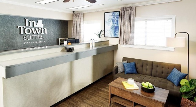 InTown Suites Extended Stay Select Orlando FL - UCF, Забронировать Отель Орландо Диснейуорлд Орландо