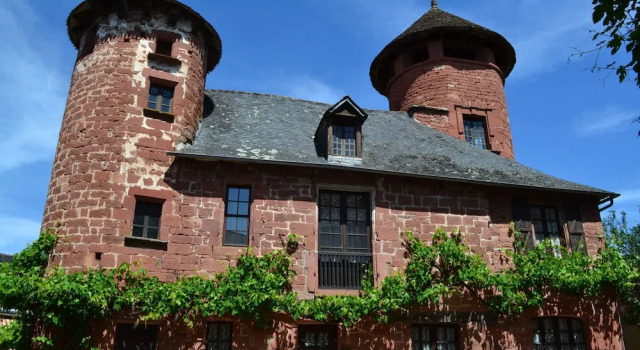 VVF Collonges-la-Rouge, Забронировать Курортный отель Колонь-ла-Руж Коррез