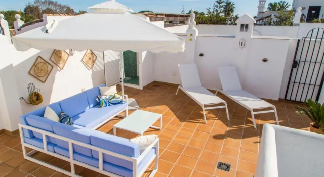 Апартаменты Stylish Penthouse 2 pools & next to beach - RDR204