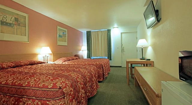 Americas Best Value Inn Salina, Đặt Khách sạn Lindsborg Kansas