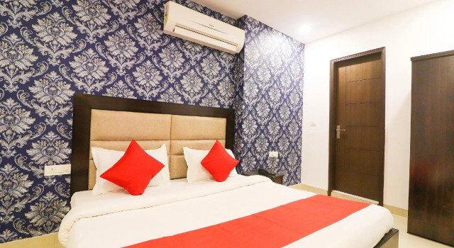 OYO 63841 White Orchid, Забронировать Отель Индрараст Национальный столичный округ Дели