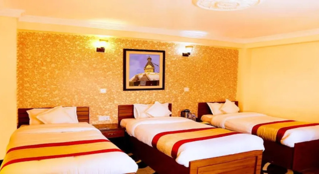 Трёхместный номер Standard MeroStay 195  Hotel Garden  Pvt Ltd