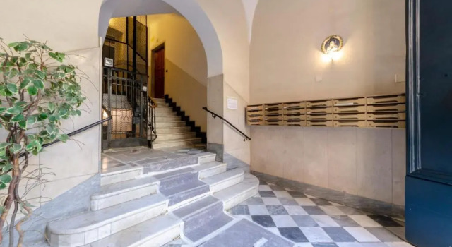 ALTIDO Colorful Apt for 6, 5 mins from Piazza Corvetto