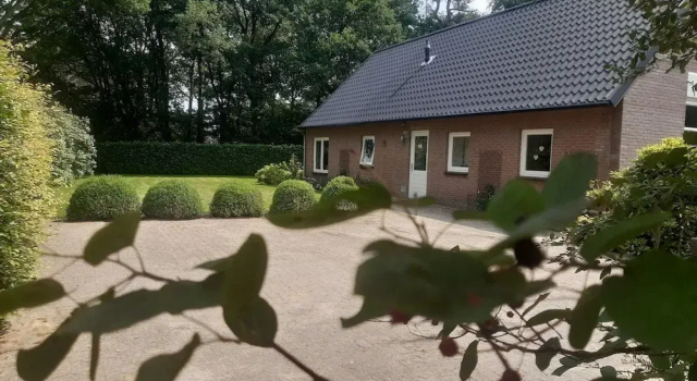 Коттедж Kempen Comfort with Sauna & Tub