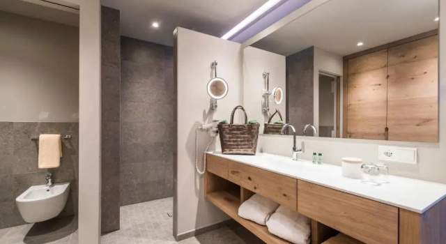 Полулюкс с балконом Hotel Madonna