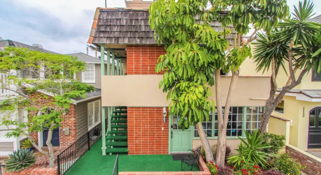 114 Onyx Avenue Townhouse 3 Bedrooms 2 Bathrooms Townhouse, Забронировать Дом для отпуска Ньюпорт-Бич Beach Cities Orange County, рядом с Newport Sports Museum