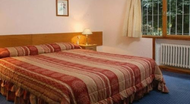 Hosteria El Retorno, Забронировать Отель Отели Bariloche Lakes 3 звезды, 3*