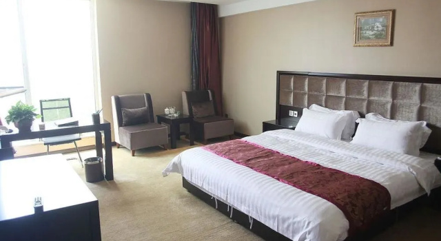 Weishi International Hotel, Забронировать Отель Вэйфан Шаньдун