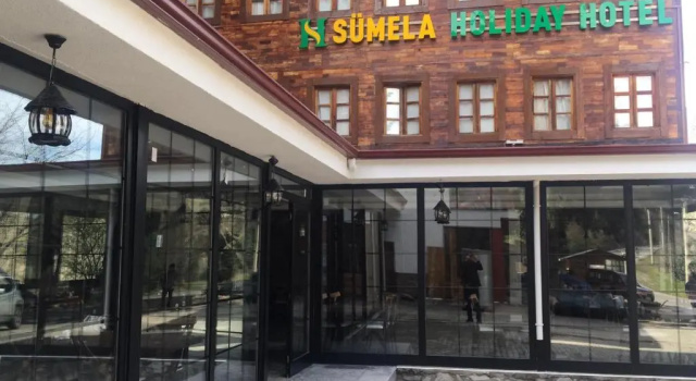 Трёхместный номер Standard Sumela Holiday Hotel