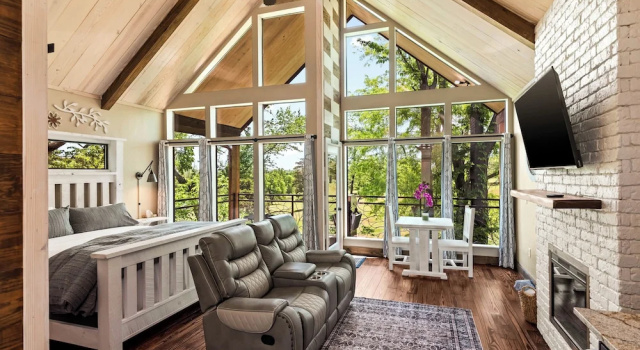 Коттедж Fairway Treehouses