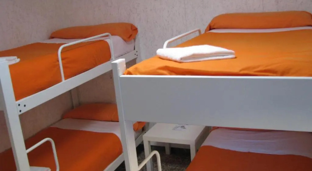 Четырёхместный номер Standard Barri Antic Hostel & Pub