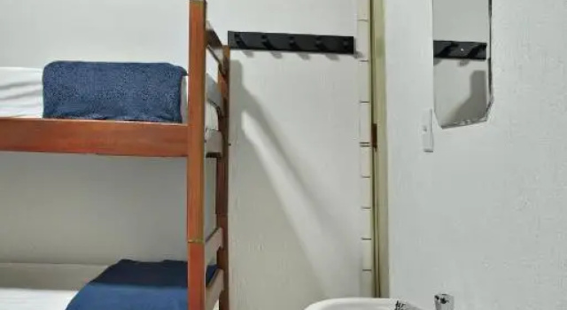 Трёхместный номер Standard HOTEL & HOSTEL RIBEIRAo