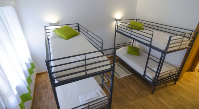 Кровать в общем номере Faro Albacor Residence - Hostel