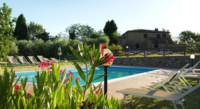 Tasteful Apartment in Gambassi Terme With Pool
