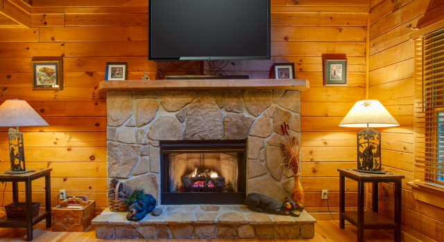 At Last Shagbark Cabin with Hot Tub Arcade Games and More, Забронировать Дом для отпуска Отели Great Smoky Mountains National Park с парковкой, Парковка