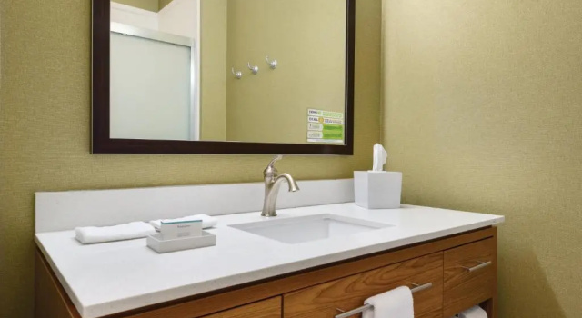 Четырёхместный номер Standard c 1 комнатой Home2 Suites by Hilton Parc Lafayette