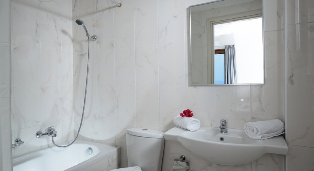 Одноместный номер Standard с балконом и с видом на сад Hersonissos Village Hotel & Bungalows