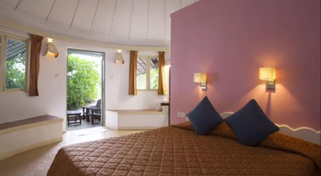 Sandies Bathala, Varaa Hotelli Bathala Ari Atoll