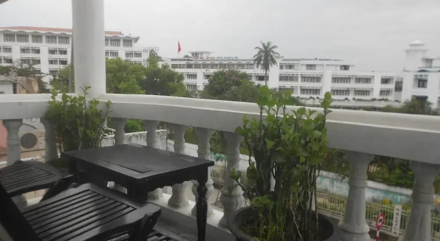 Семейный номер Standard с балконом и с видом на реку Lemi - Homestay in Hue