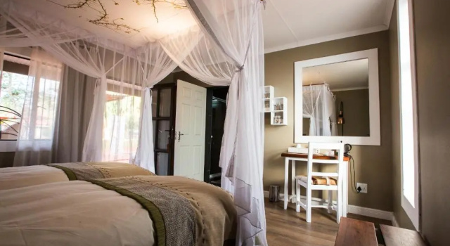 Семейный номер Standard Gondwana Kalahari Anib Lodge