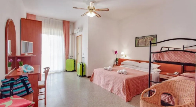 Hotel Rosa, Забронировать Отель Отели Червия с завтраком, Завтраки